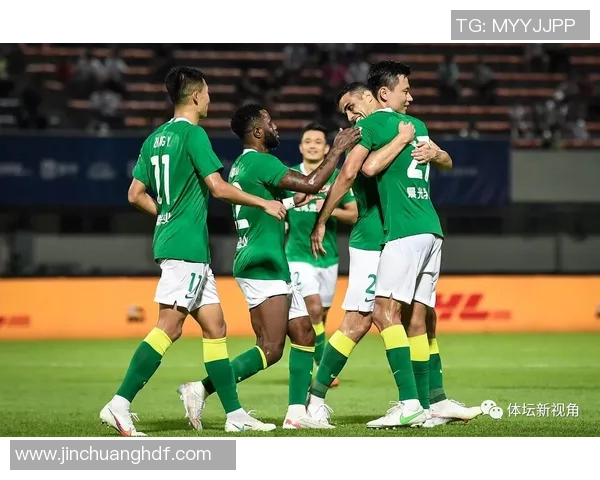 深圳羽毛球队在城市联赛积分榜上以75分稳居第一名展现强劲实力